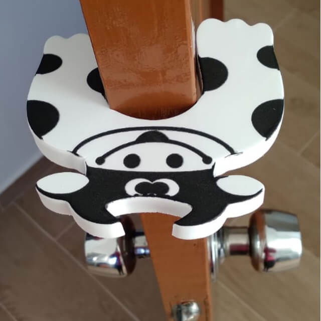 Opritor de usa Empria [4]