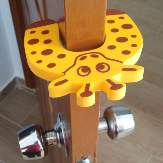 Opritor de usa Empria [5]