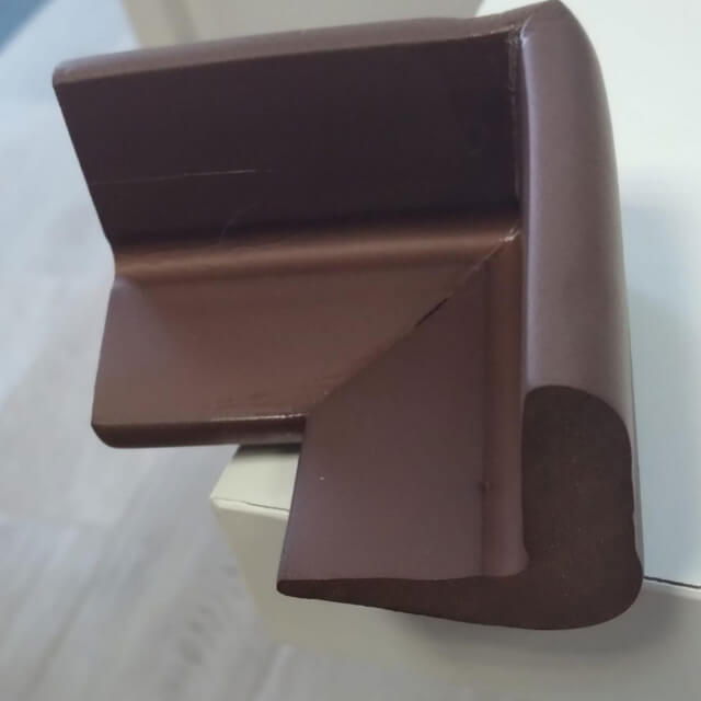 Set portocaliu 4 bucati mamut protectii colturi mobilier, 4x1.3x7 cm_Empria [6]