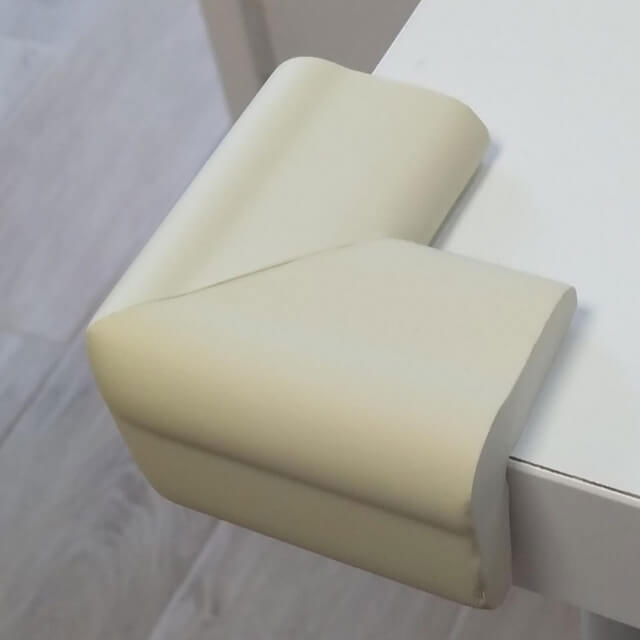 Set portocaliu 4 bucati mamut protectii colturi mobilier, 4x1.3x7 cm_Empria [9]