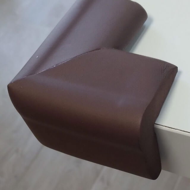 Set portocaliu 4 bucati mamut protectii colturi mobilier, 4x1.3x7 cm_Empria [3]