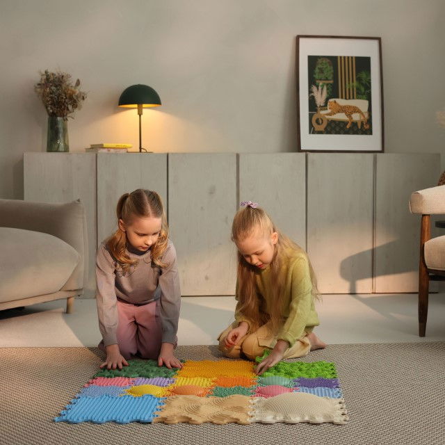 Set mini-puzzle, joc de coordonare maini si picioare, 12 piese, Multicolor [3]