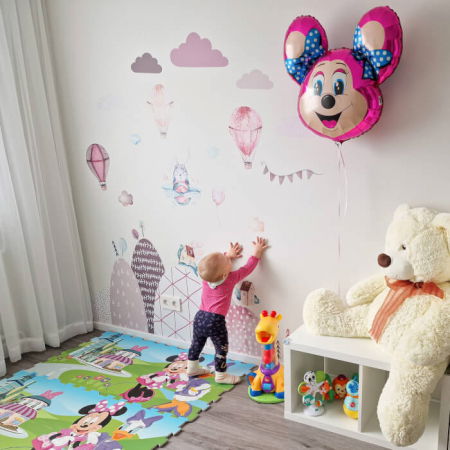 Autocolante pentru perete - Dealuri si baloane roz, 100 x 130 cm [5]