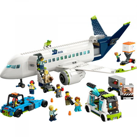 LEGO® City - Avion de pasageri (60367), 913 piese [6]