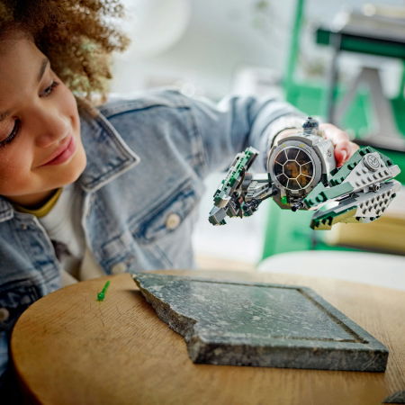 LEGO® Star Wars - Jedi Starfighter al lui Yoda (75360), 253 piese [4]