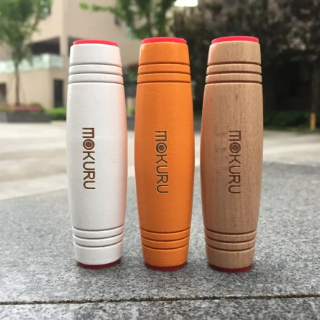 Jucarie antistres Fidget Stick Mokuru din lemn, diverse culori [5]