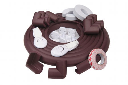 Kituri de siguranta pentru copii si bebelusi - Kit siguranta copii - banda si coltare protectie maro, opritoare usa, sigurante sertar si protectii priza_Buy4Baby