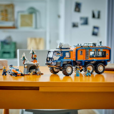 LEGO®  City - Camionul laborator stiintific al exploratorilor arctici (60471), 1064 piese [7]