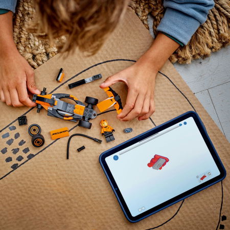  LEGO®  City - Pilot F1 cu masina de curse McLaren (60442), 86 piese [5]