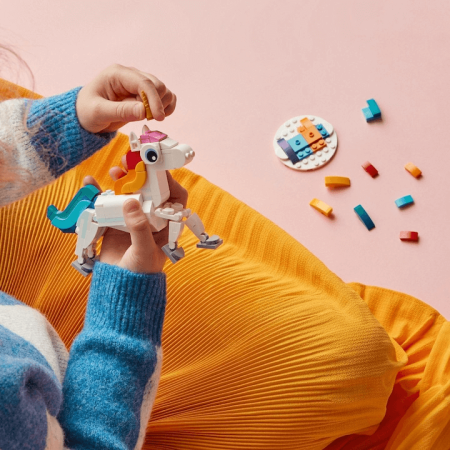 LEGO® Creator - Unicorn magic (31140), 145 piese [6]