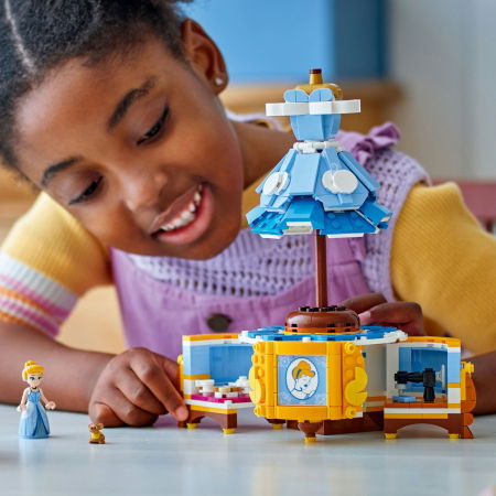  LEGO®  Disney - Rochia Cenusaresei (43266), 474 piese [6]