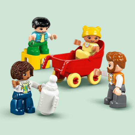 LEGO® DUPLO - Casa moderna de familie 3 in 1, cu figurine (10470), 166 piese [5]