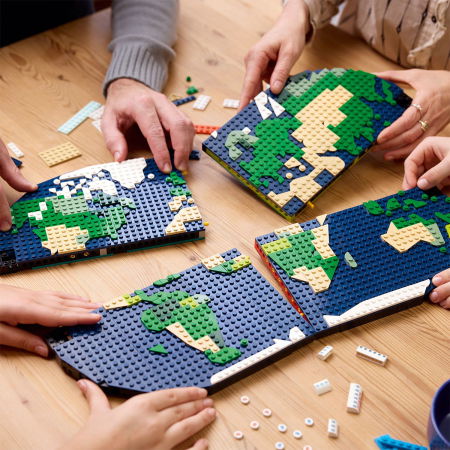 LEGO®  Family - Momente din calatorii (41838), 1231 piese [3]