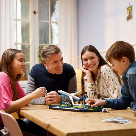 LEGO®  Family - Momente din calatorii (41838), 1231 piese [4]