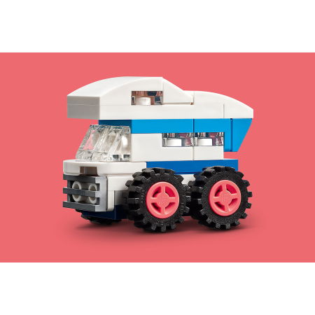 LEGO®  Family - Momente din calatorii (41838), 1231 piese [9]