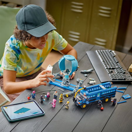 LEGO® FORTNITE - Battle Bus (77073), 954 piese [2]