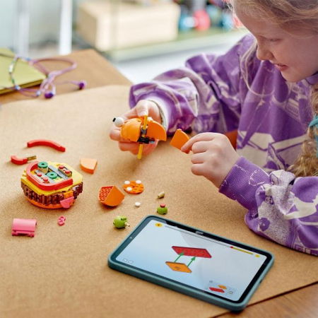 LEGO - LEGO® Fortnite - Durrr Burger (77070), 193 piese