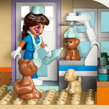 LEGO® Friends - Clinica veterinara pentru cai si animale de companie (42651), 428 piese [3]