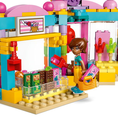 LEGO® Friends -  Magazinul de dulciuri din orasul Heartlake (42649), 376 piese [3]
