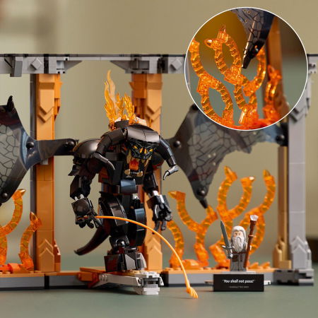  LEGO®  Icons (Creator Expert) - Stapanul inelelor: Diorama pentru biblioteca cu un Balrog (10367), 1201 piesa  [8]