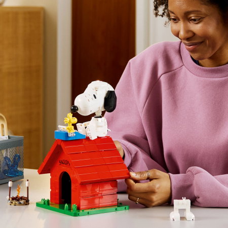 LEGO® Ideas - Peanuts: Casuta lui Snoopy (21368), 964 piese [3]