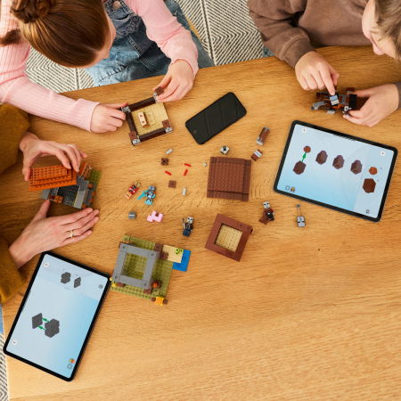  LEGO®  Minecraft - Avanpostul Jefuitorului si Distrugator (21278), 665 piese [3]