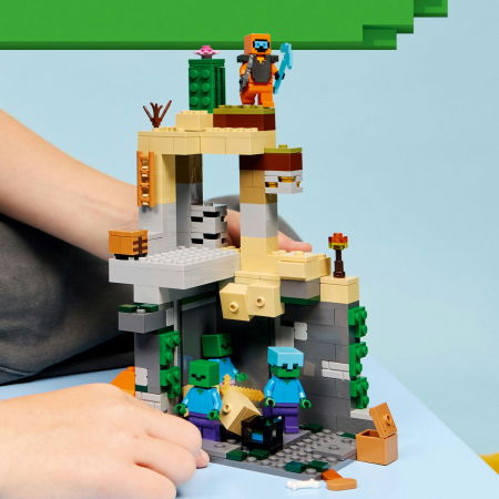 LEGO® Minecraft -  Temnita cu zombi (21587), 284 piese [6]