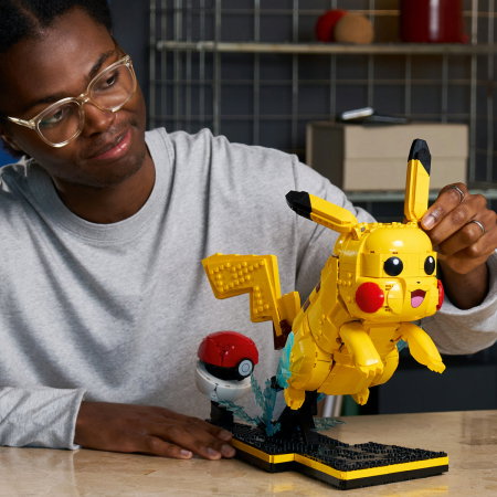 LEGO® Pokemon - Pikachu si Poké Ball (72152), 2050 piese [3]
