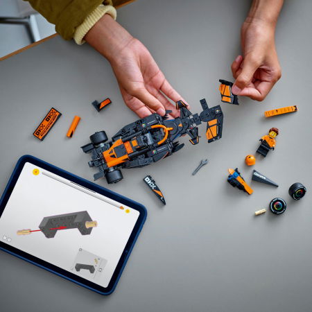 LEGO® Speed Champions - Masina de curse McLaren F1® Team MCL38 (77251), 269 piese [3]