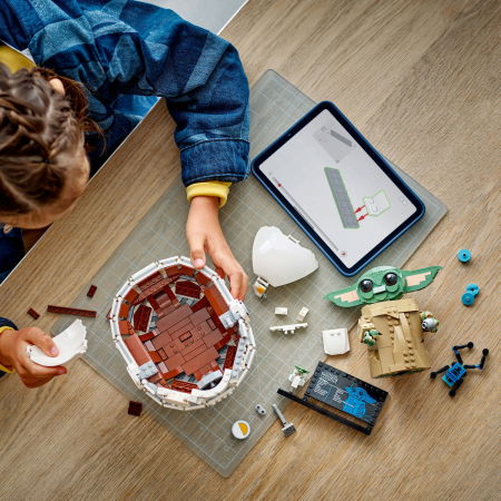  LEGO®  Star Wars - Grogu™ cu landoul planor (75403), 1048 piese [3]