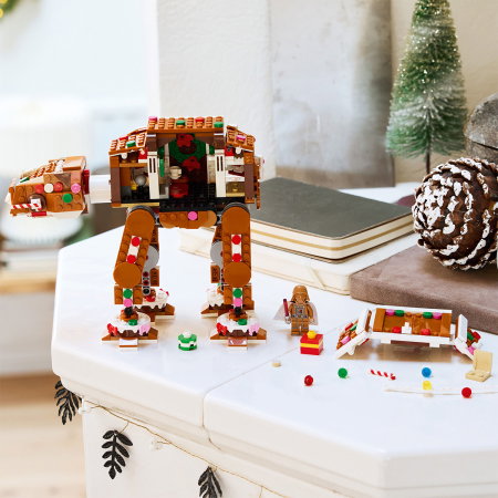 LEGO® Star Wars -  Vehicul de lupta AT-AT cu aspect de turta dulce (40806), 697 piese [3]