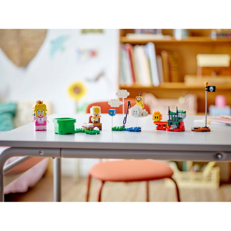 LEGO® Super Mario - Aventuri cuLEGO® Peach™ interactiva (71441), 208 piese [5]