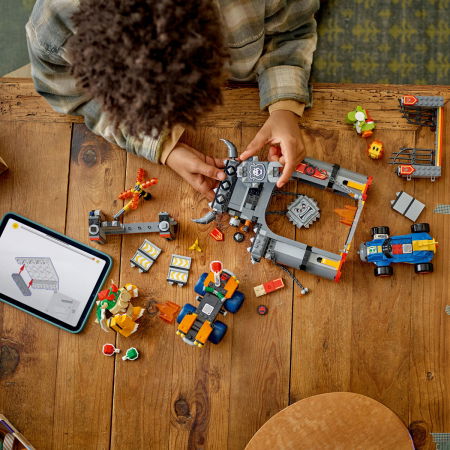 LEGO®  Super Mario - Mario Kart – Castelul lui Bowser (72039), 1068 piese [4]