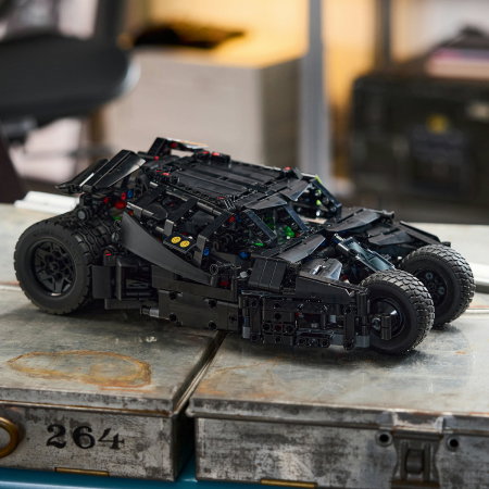 LEGO® Technic - Batmobile Tumbler (42239), 719 piese [7]
