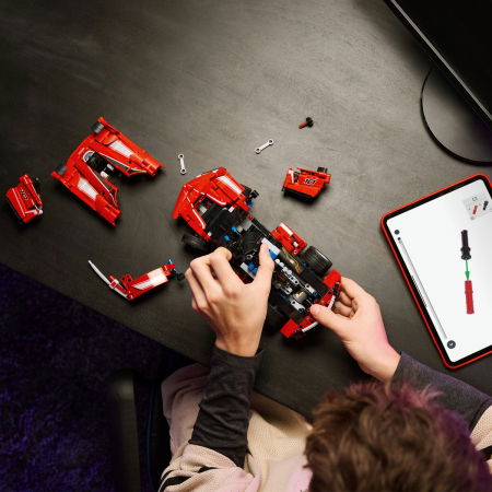 LEGO®  Technic - Ferrari FXX K (42212), 897 piese [3]