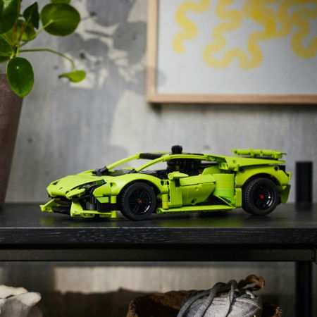  LEGO®  Technic - Lamborghini Huracan Tecnica (42161), 806 piese [9]