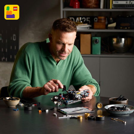 LEGO® Technic - Masina de curse 1966 Ford GT40 MKII (42223), 793 piese [5]