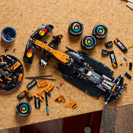 LEGO® Technic - Masina F1 McLaren MCL39 (42228), 1675 piese [7]