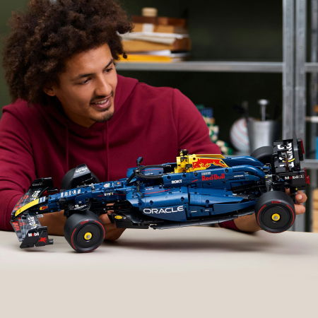  LEGO®  Technic - Masina F1 Oracle Red Bull Racing RB20 (42206), 1639 piese [6]