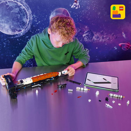 LEGO® Technic - Racheta Sistemului de lansare spatiala NASA Artemis (42221), 632 piese [5]