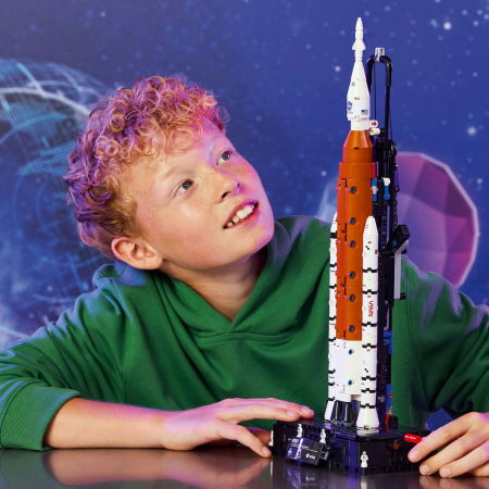 LEGO® Technic - Racheta Sistemului de lansare spatiala NASA Artemis (42221), 632 piese [3]