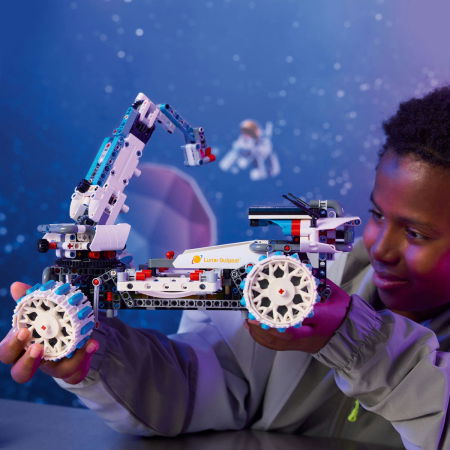 LEGO®  Technic - Vehicul spatial Rover Lunar Outpost (42211), 1082 piese [8]