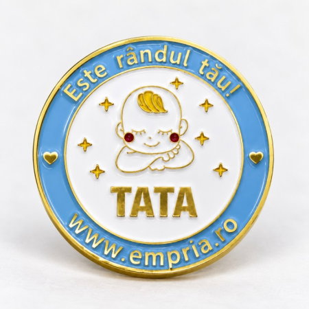Moneda cine il schimba pe bebe, in cutie de cadou elegant pentru parinti cu nou-nascuti, Empria, in romana [5]
