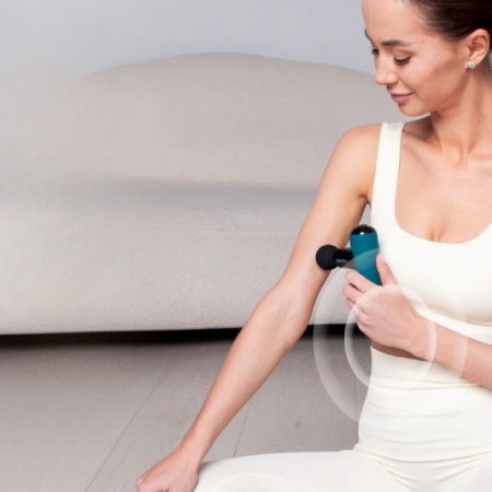 Pistol Masaj Premium - Aparat Masaj Ultra-Portabil, 5 Capete, 5 Viteze, 3000 Percutii, Motor Silentios, Carcasa Depozitare, Verde [22]