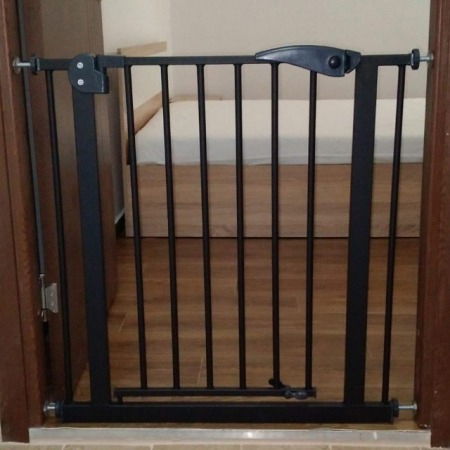 Poarta siguranta caini, pisici, copii, protectie scari si usi, dimensiune ajustabila, Empria, 76-80 cm, siguranta dubla, Negru [2]