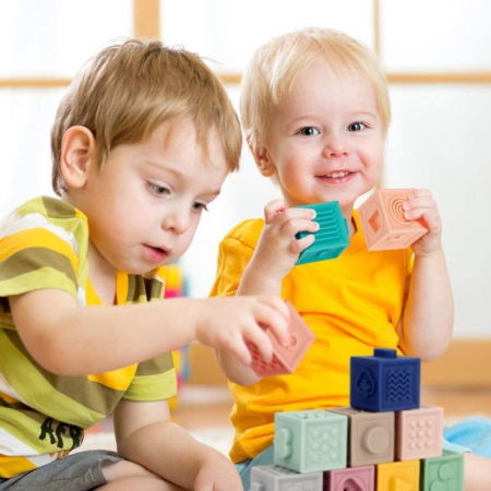 Set 12 cuburi de construit din silicon, jucarie educationala colorata, Empria, Cifre si Forme [7]