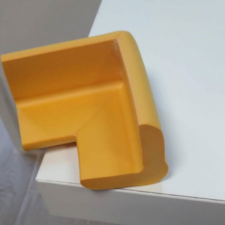 Set portocaliu 4 bucati mamut protectii colturi mobilier, 4x1.3x7 cm_Empria [5]