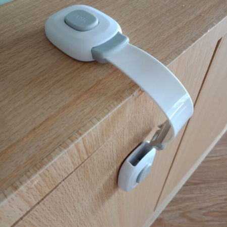 Set 6 sigurante flexibile cu incuietoare dubla pentru usi si sertare, Gri [3]