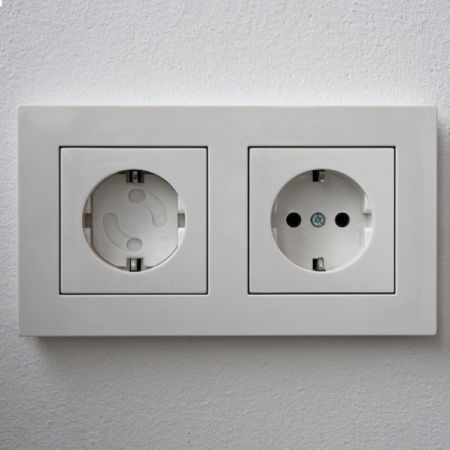 Set protectie priza copii, 10 bucati cu adeziv [9]