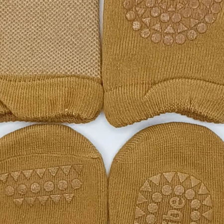 Set protectii anti-alunecare bebe, genunchiere si sosete, Maro [3]